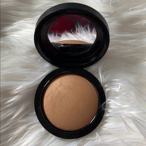 MAC Mineralize Skinfinish Natural in Medium Tan